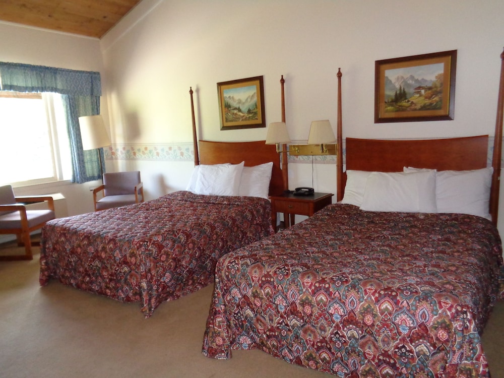 Classic Room, 2 Double Beds photo 1