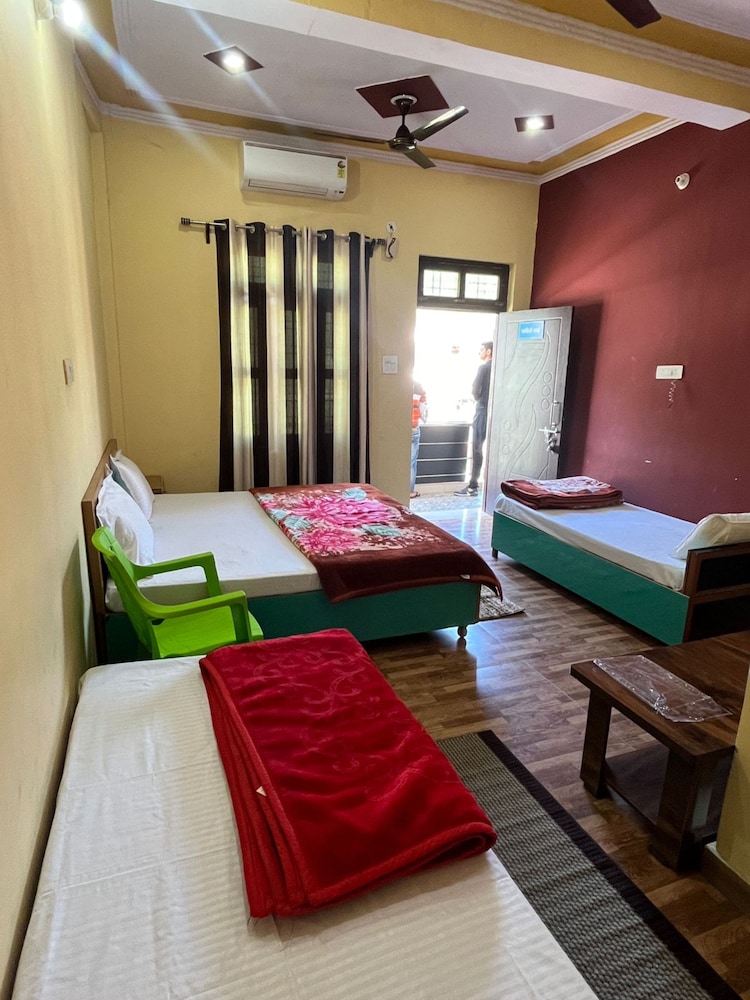 Deluxe Quadruple Room photo 3