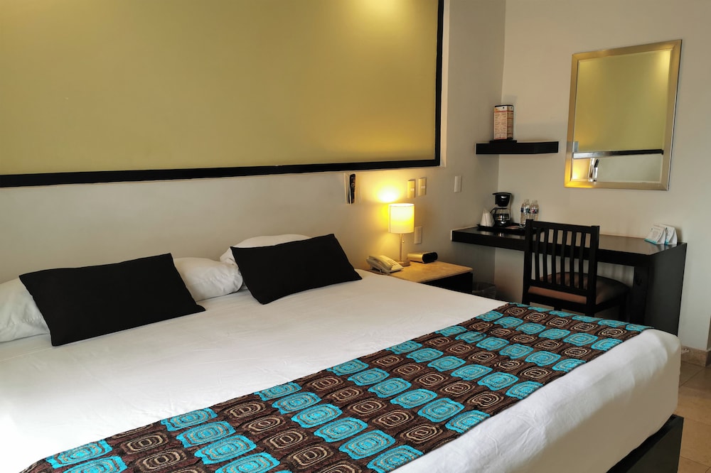 Room, 2 Double Beds, Ocean View - Photo 1