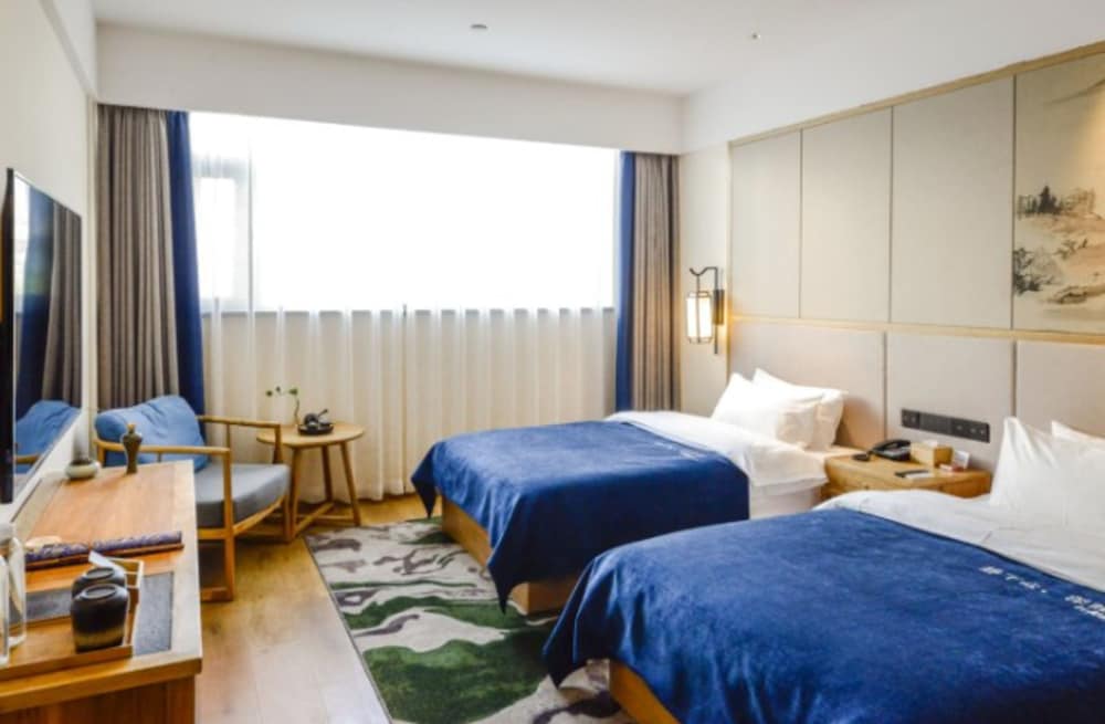 Deluxe Twin Room (Mainland China Citizens Only) photo 1