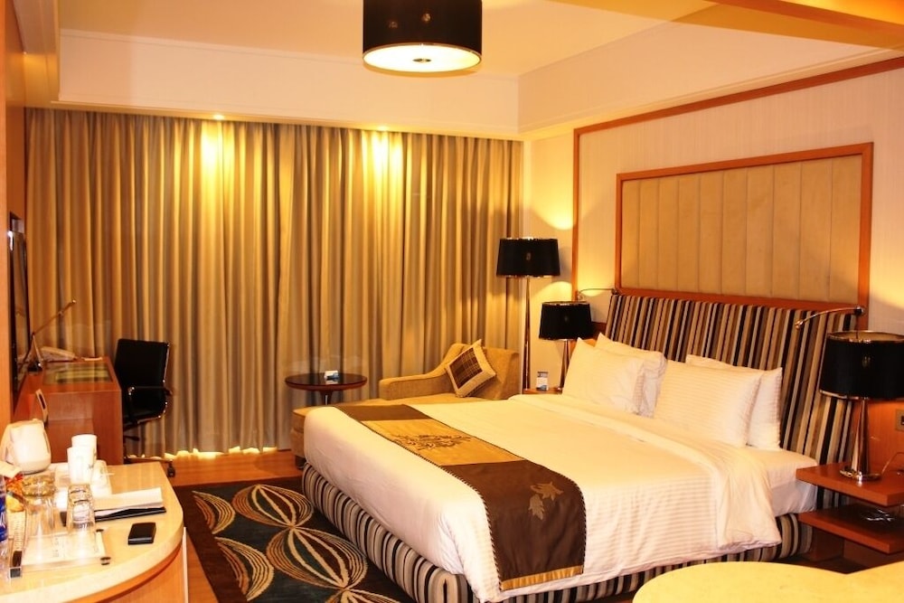 Deluxe Room - Photo 3