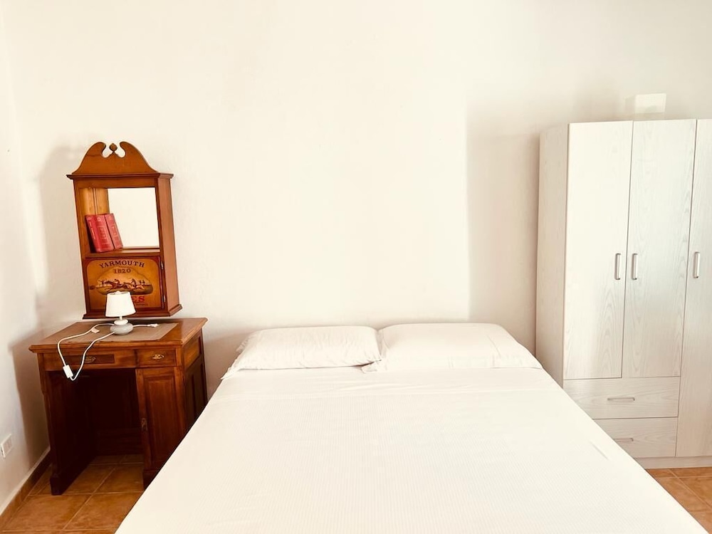 City Studio, 1 Bedroom photo 1