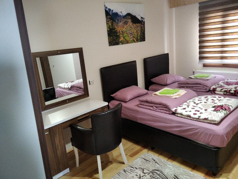 Triple Room, Mountain View photo 1
