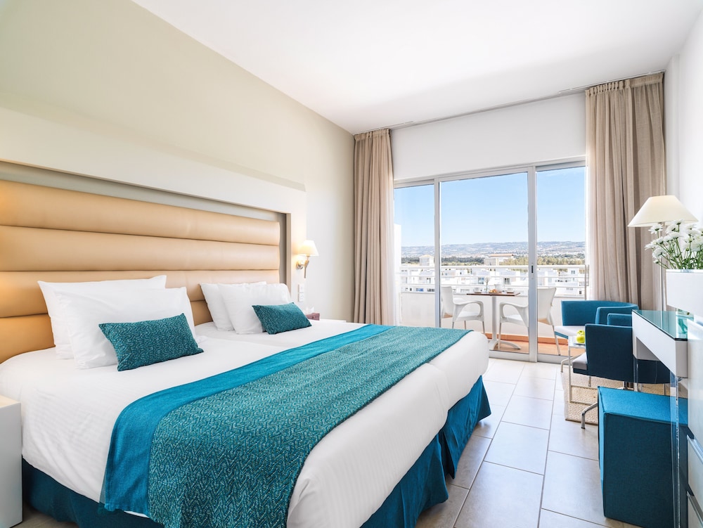 Double or Twin Room, Mountain View