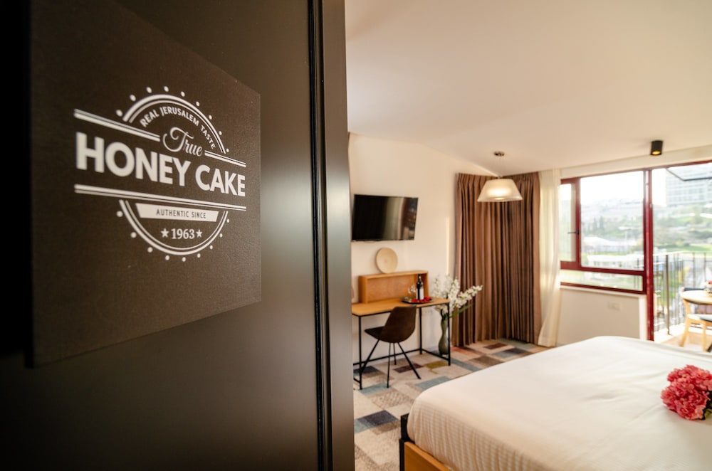Luxury Double Room, Balcony photo 2