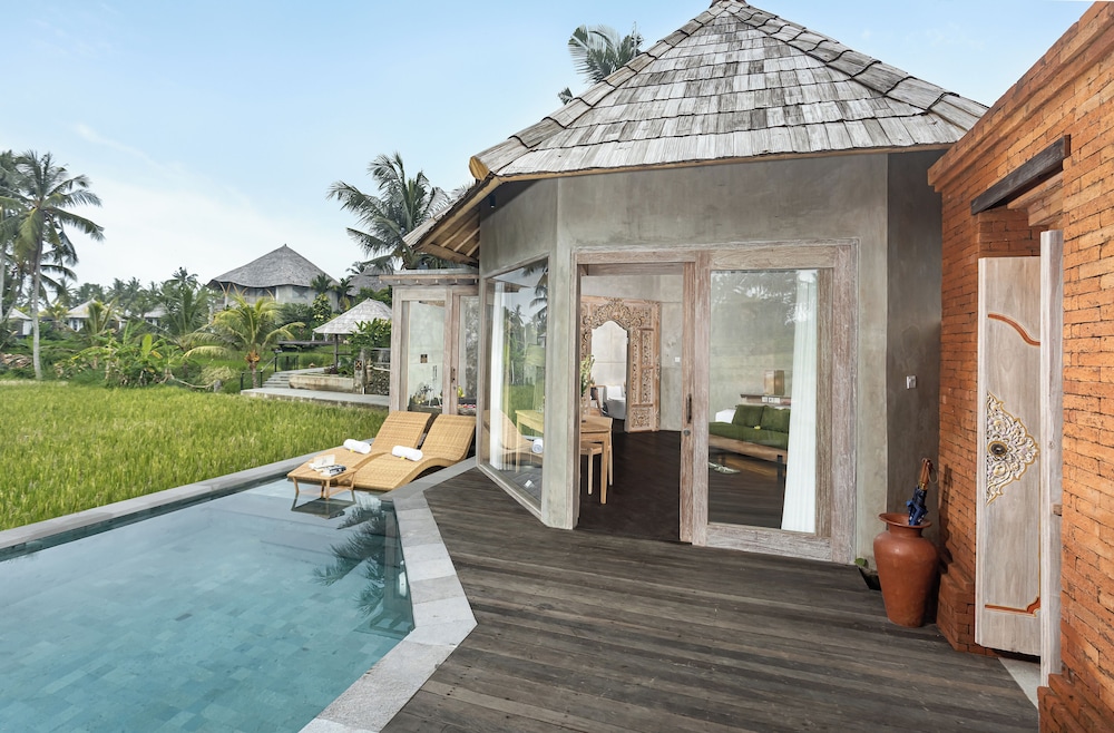Authentic One Bedroom Pool Villa With 1x Floating Breakfast And With Daily Afternoon Tea