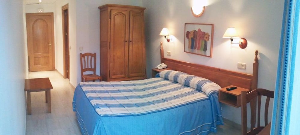 Standard Double Room photo 3