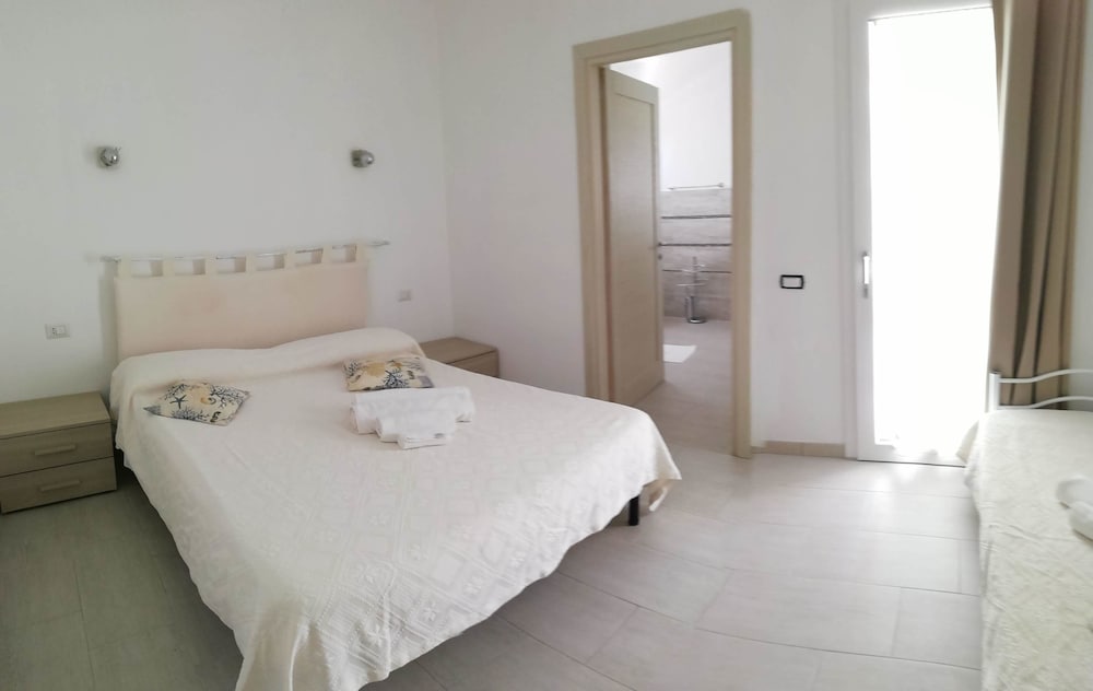 Triple Room, Pool View (Mare) photo 3