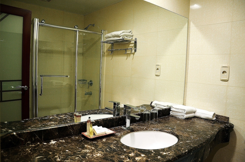 Deluxe Double Room - Photo 5