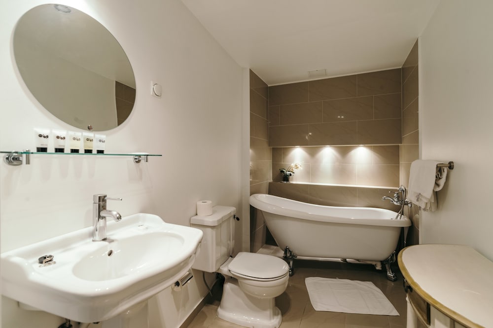 Double Room - Photo 10
