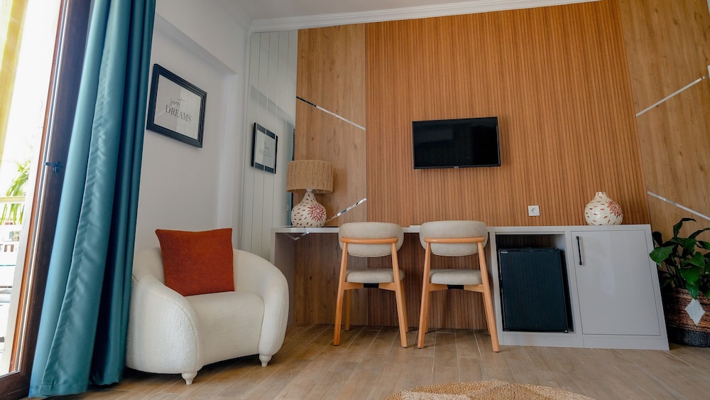 Deluxe Double Room photo 2