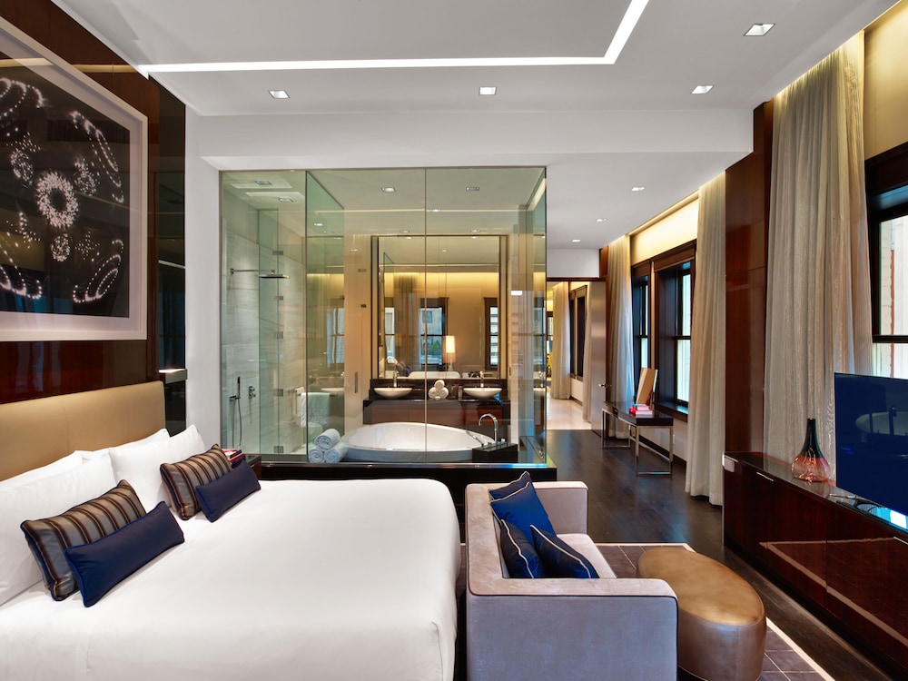 Penthouse (The Lumen Penthouse or Penthouse Loft) - Photo 2