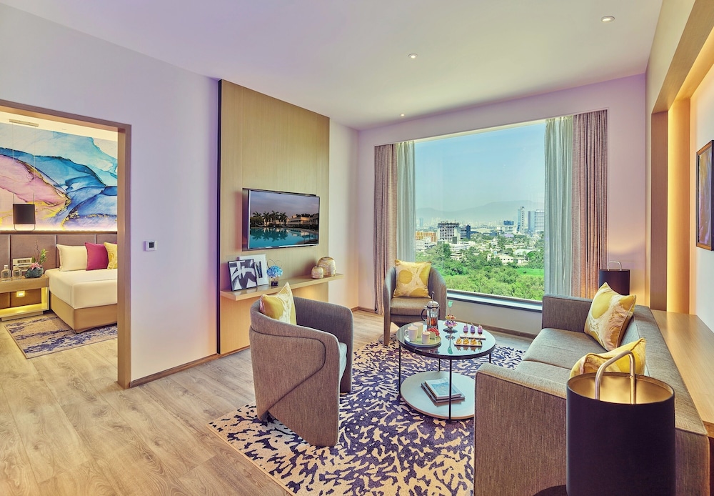 Premium Suite - Photo 4
