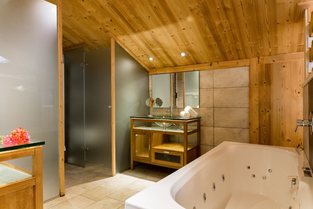 Suite, Multiple Beds, Mountainside photo 2