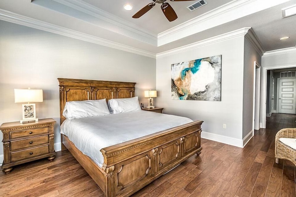 House, 4 Bedrooms, Sea Facing photo 3