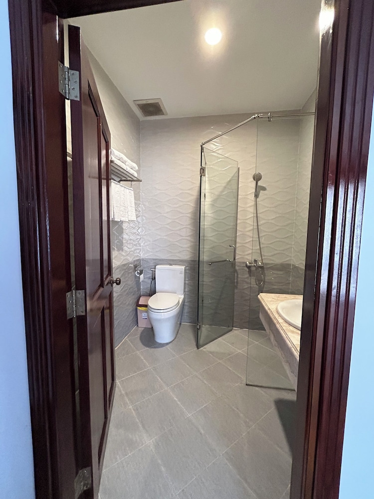 Panoramic Quadruple Room photo 3