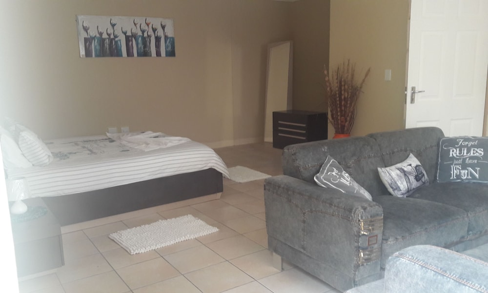 Family Room (1) photo 2