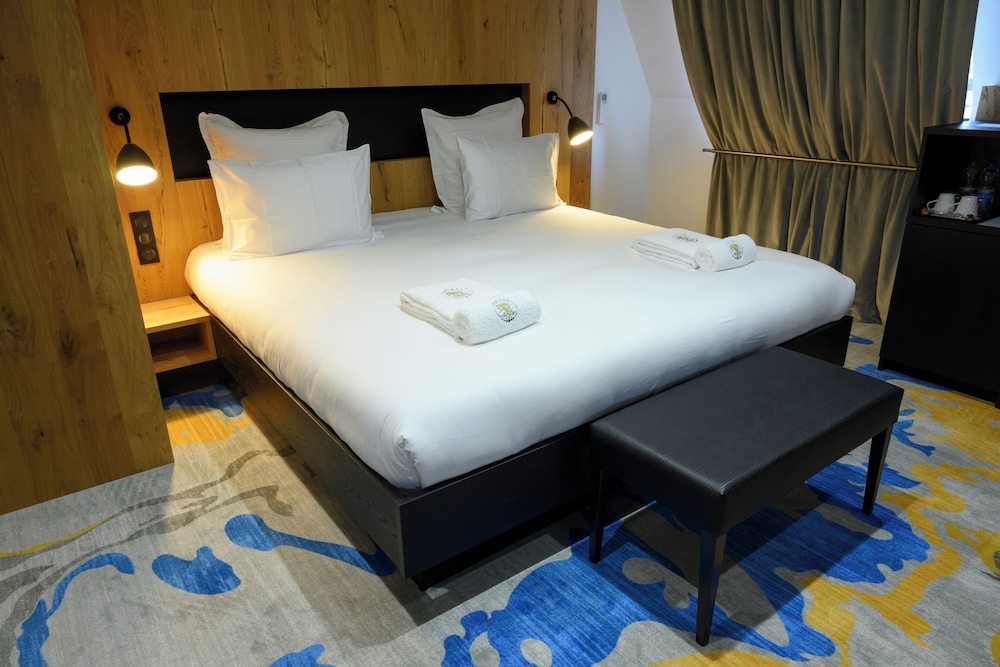Deluxe Double Room, Garden View
