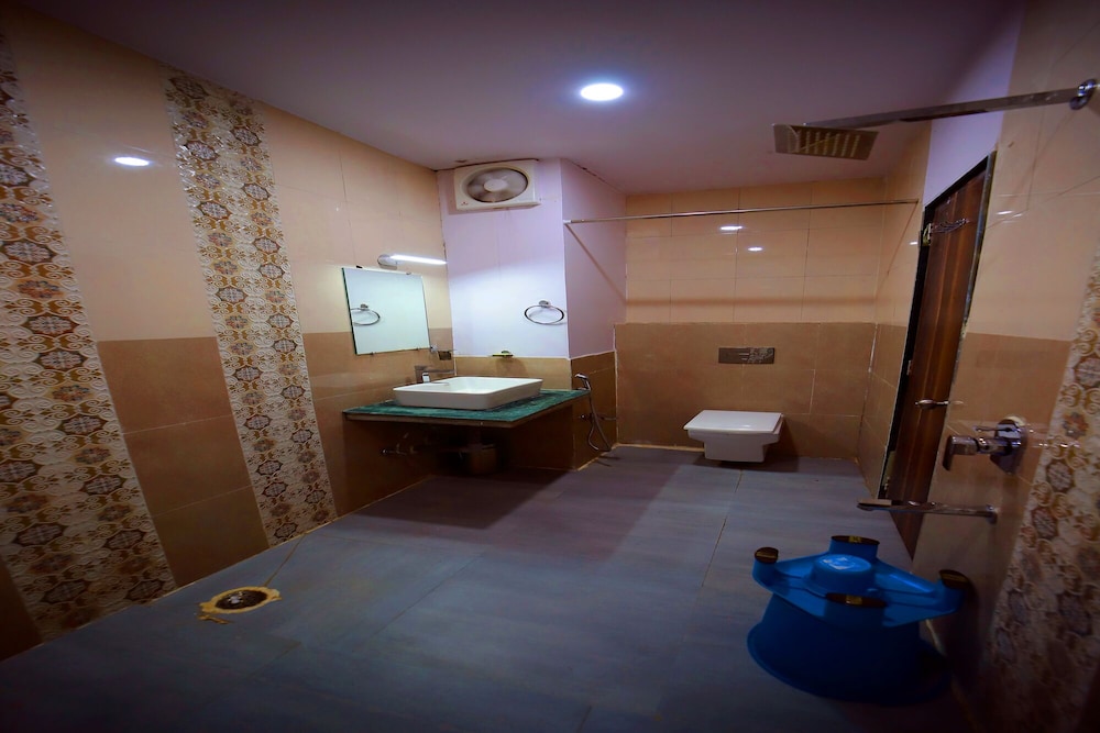 Royal Studio Suite photo 2