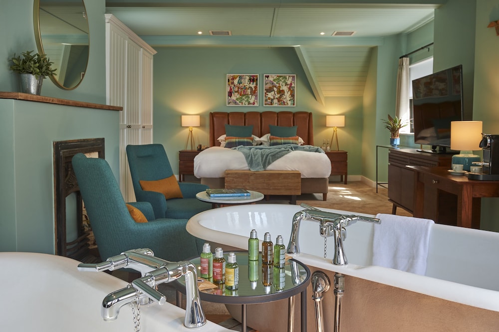 Seaview Suite - Photo 1