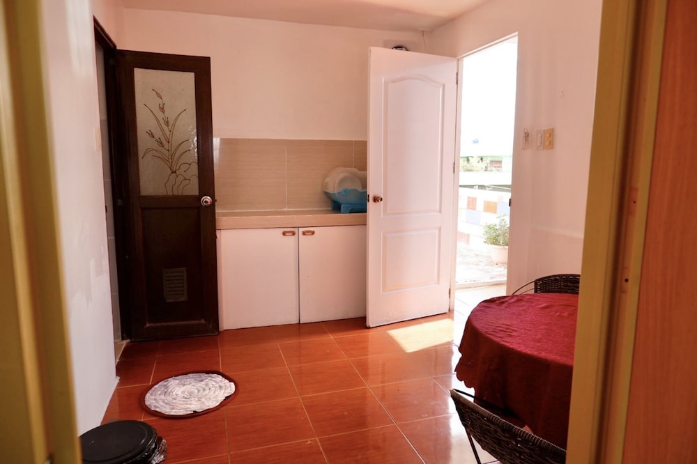 Signature Room, 1 Bedroom, Kitchenette, City View photo 3