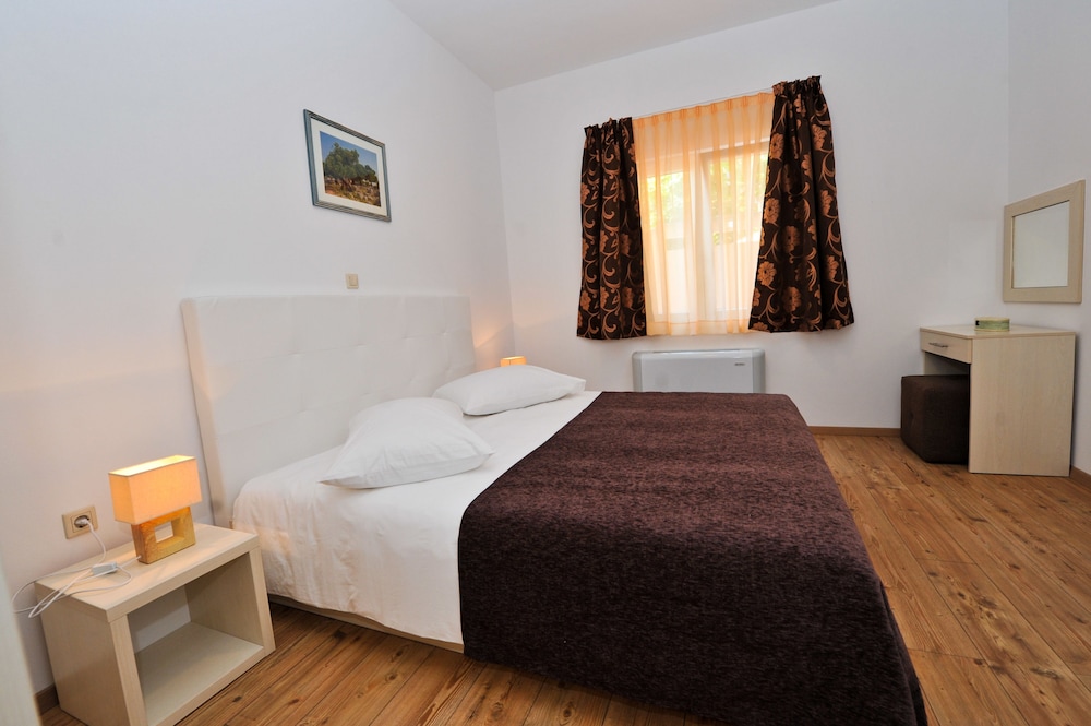 Comfort Apartment, 2 Bedrooms, Balcony