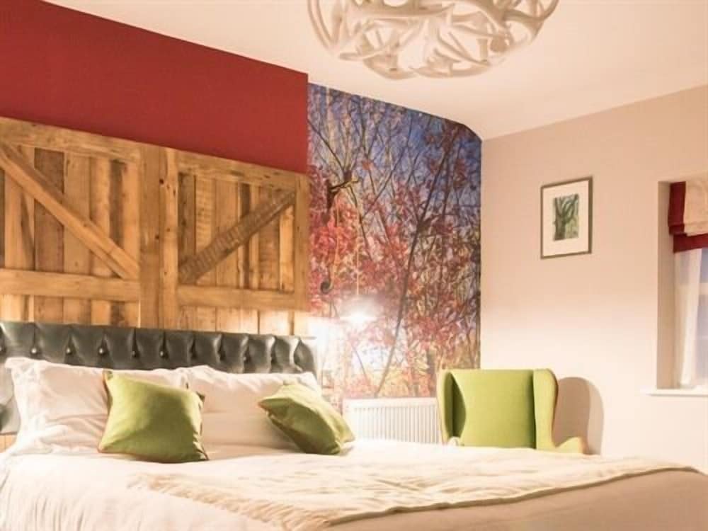 Standard Suite, Ensuite (Marral Woodland)