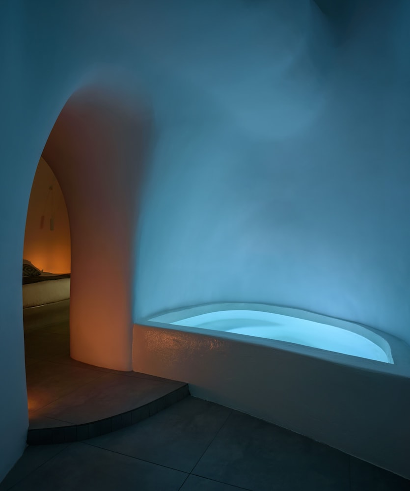 Panoramic Suite, 1 Queen Bed, Sea View - Photo 6