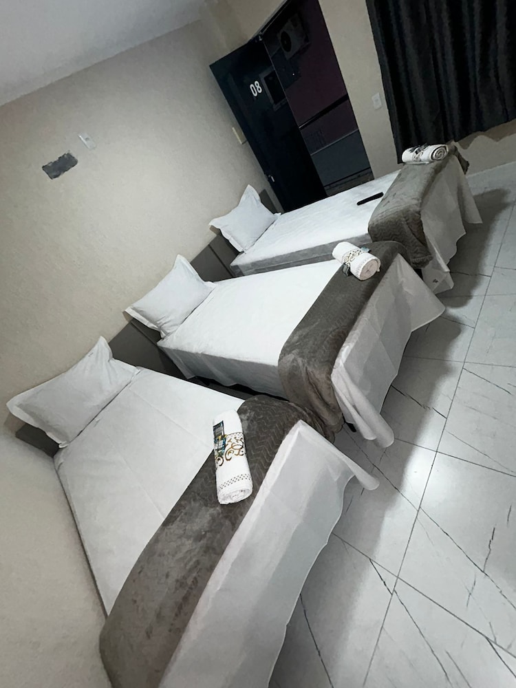 Basic Triple Room photo 2