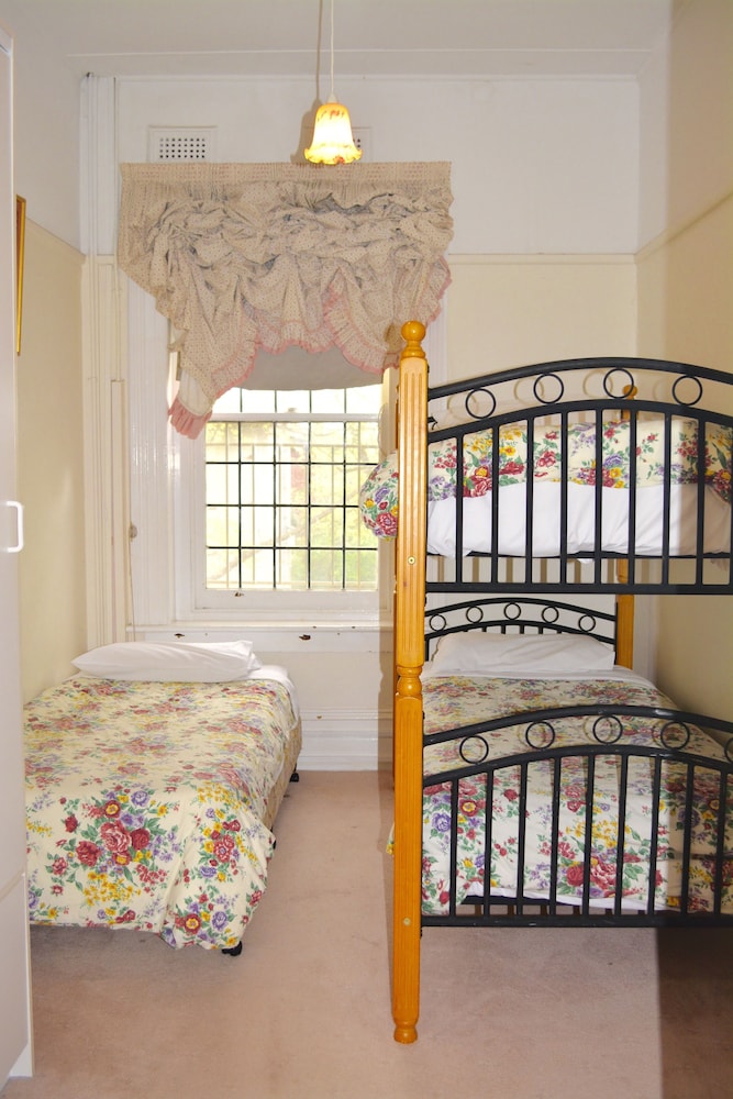 Standard Family Room - Photo 13