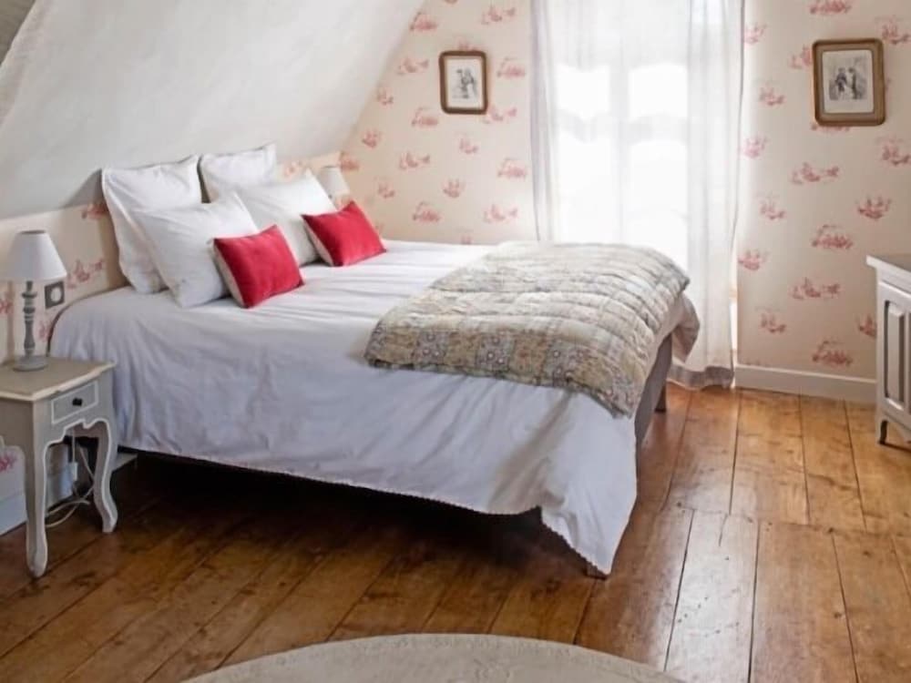 Comfort Double Room, Ensuite, Garden View (L'Instant) photo 1