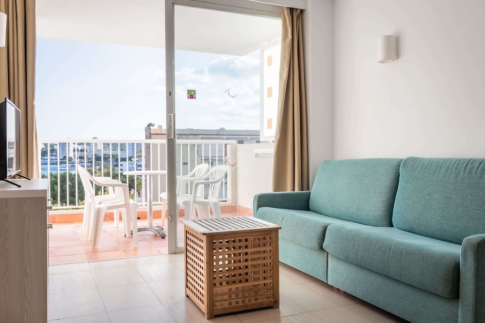 Apartamento con Vista Mar y Terraza (SV)