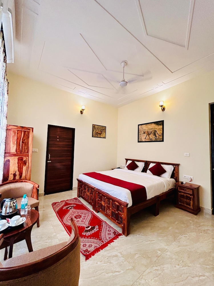 Deluxe Double Room, Patio, Garden View
