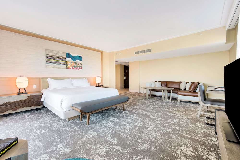Ocean View Suite King with Balcony photo 2