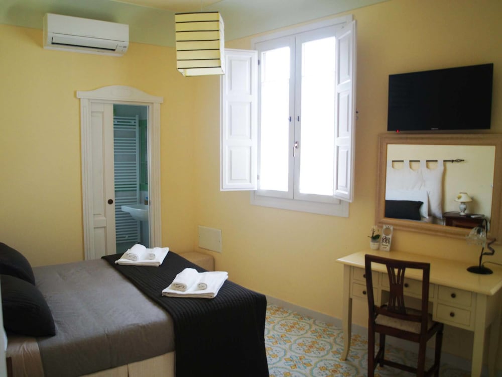 Double Room (Zafferano) photo 3