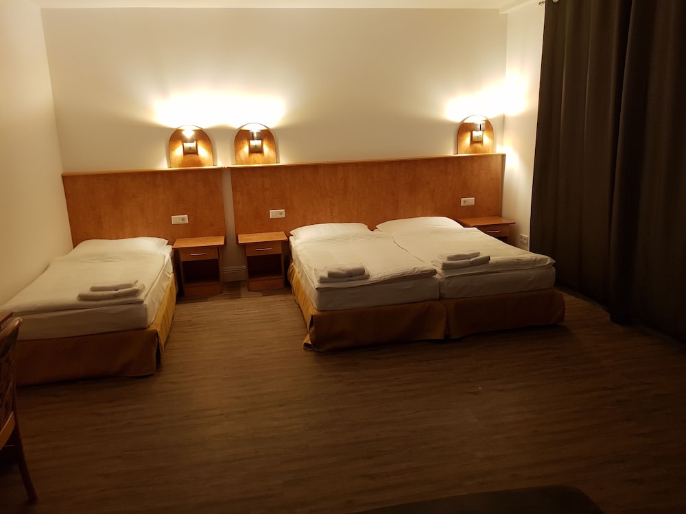 Comfort Triple Room photo 3