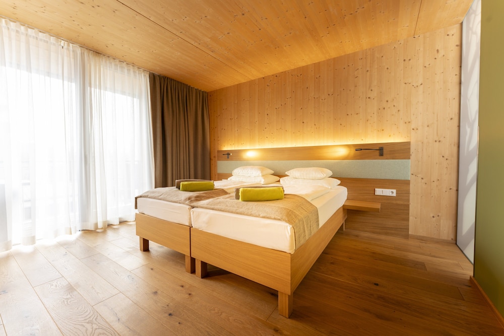 Superior Twin Room (Baumkronenzimmer) photo 1