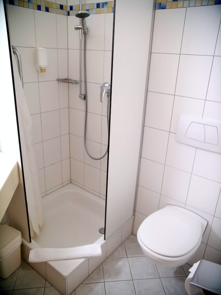 Double Room - Photo 10