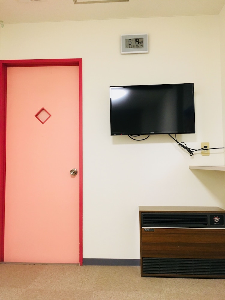Standard Twin Room - Photo 2