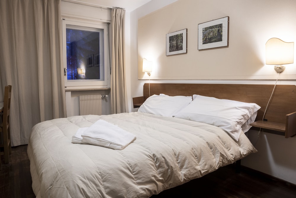 Classic Double or Twin Room photo 1