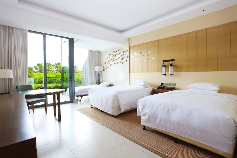 Room, 2 Double Beds, Tower photo 2