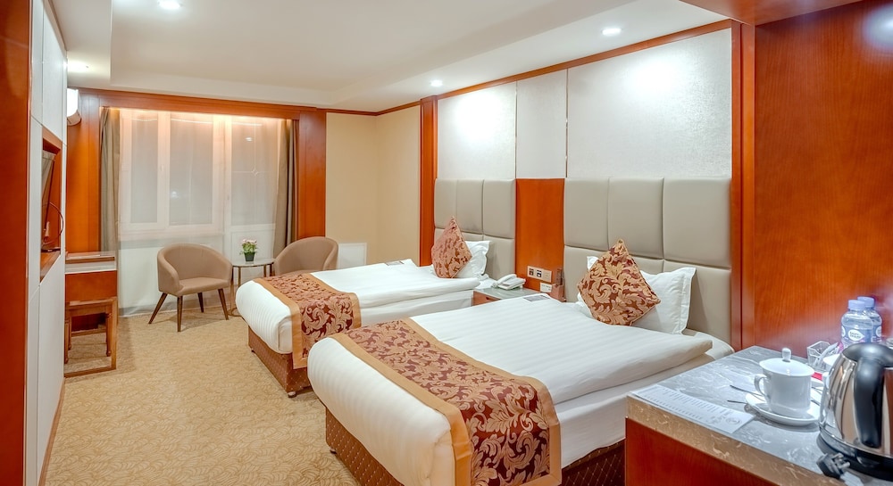 Twin Room - Photo 1