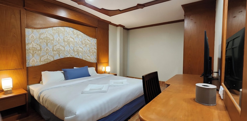 Double Room, No Windows