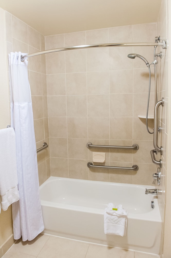 Suite, 2 Double Beds, Accessible - Photo 6