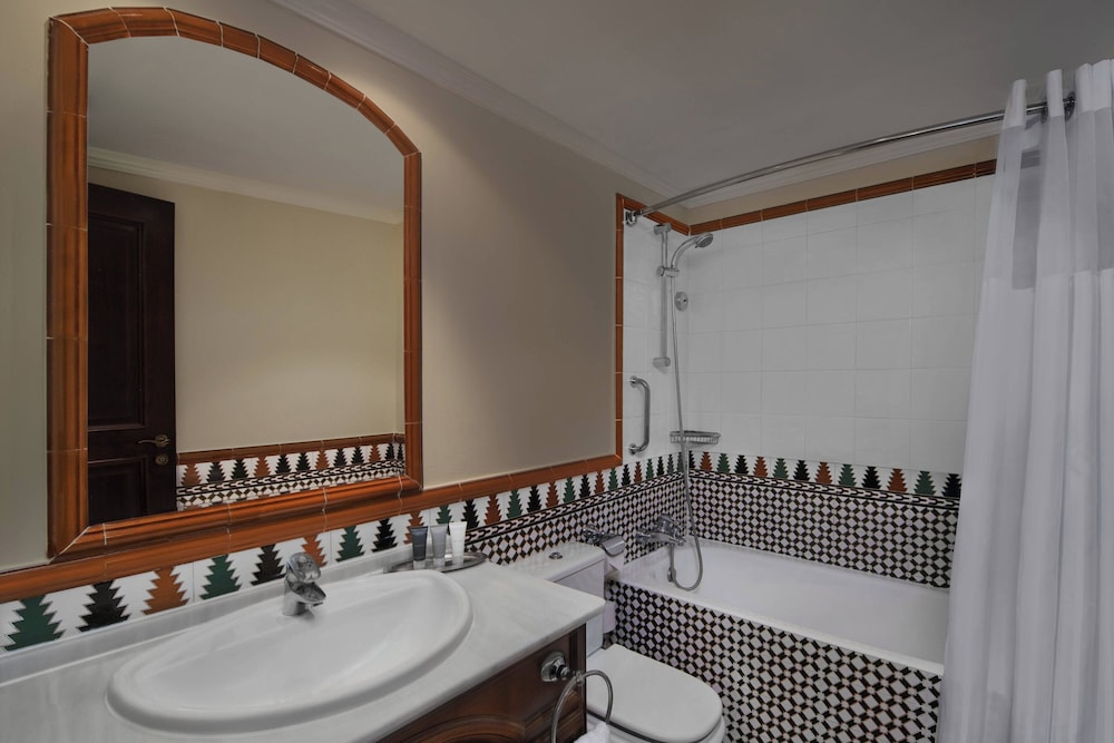 Apartment, 3 Bedrooms, Garden View (Balcony) - Photo 5
