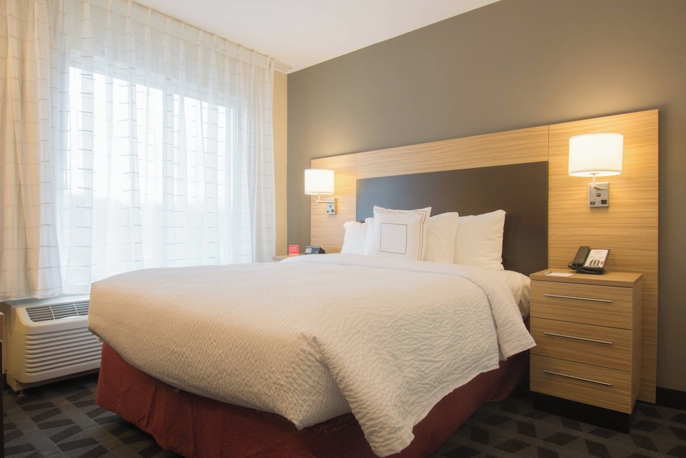 Suite, 1 Bedroom (Mobility Accessible, Roll-in Shower) photo 3