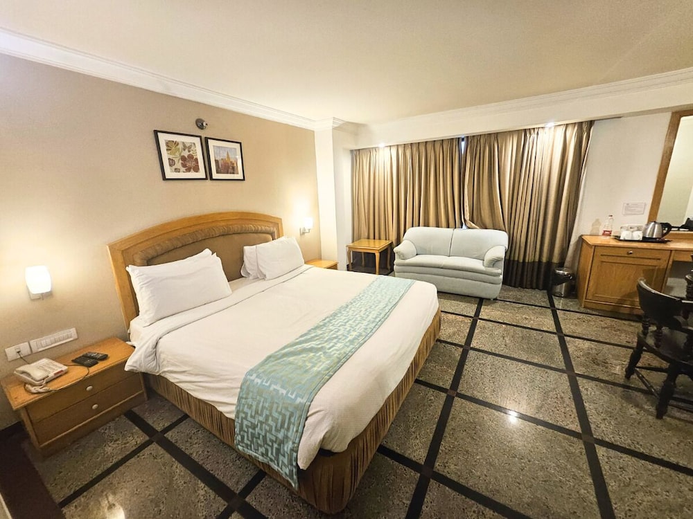 Executive Suite photo 2