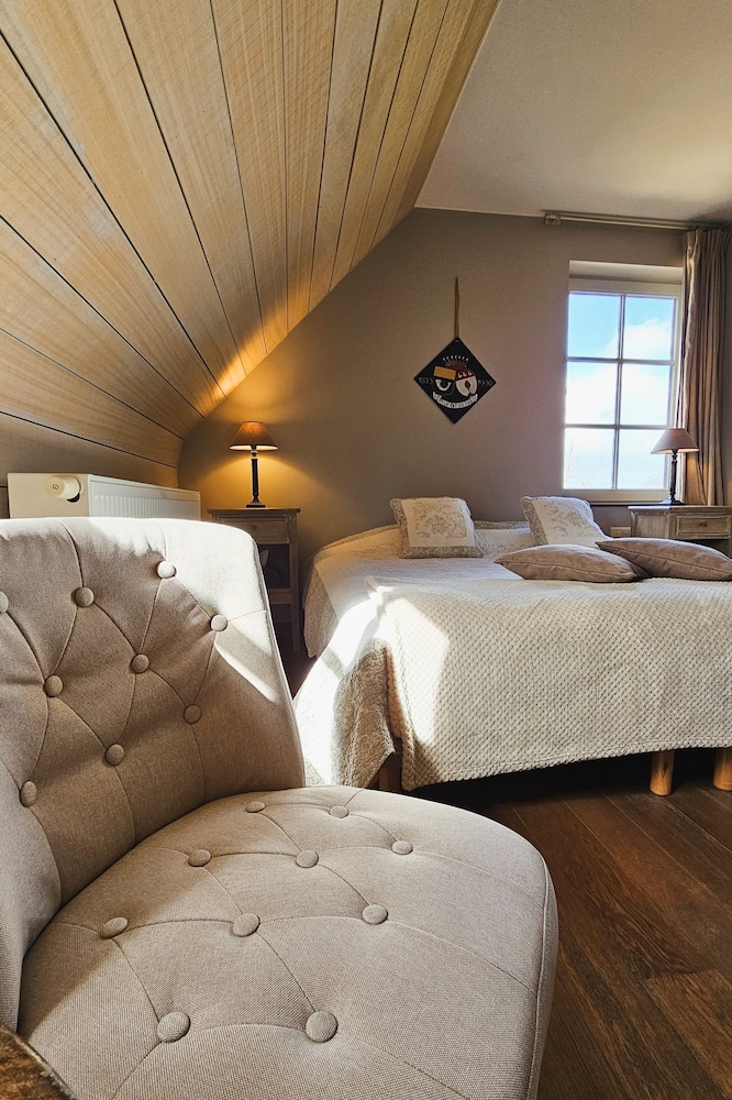 Comfort Suite photo 2