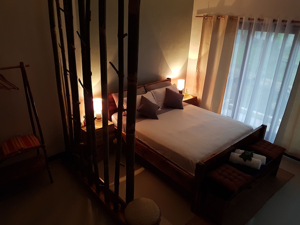 Deluxe Room - Photo 3