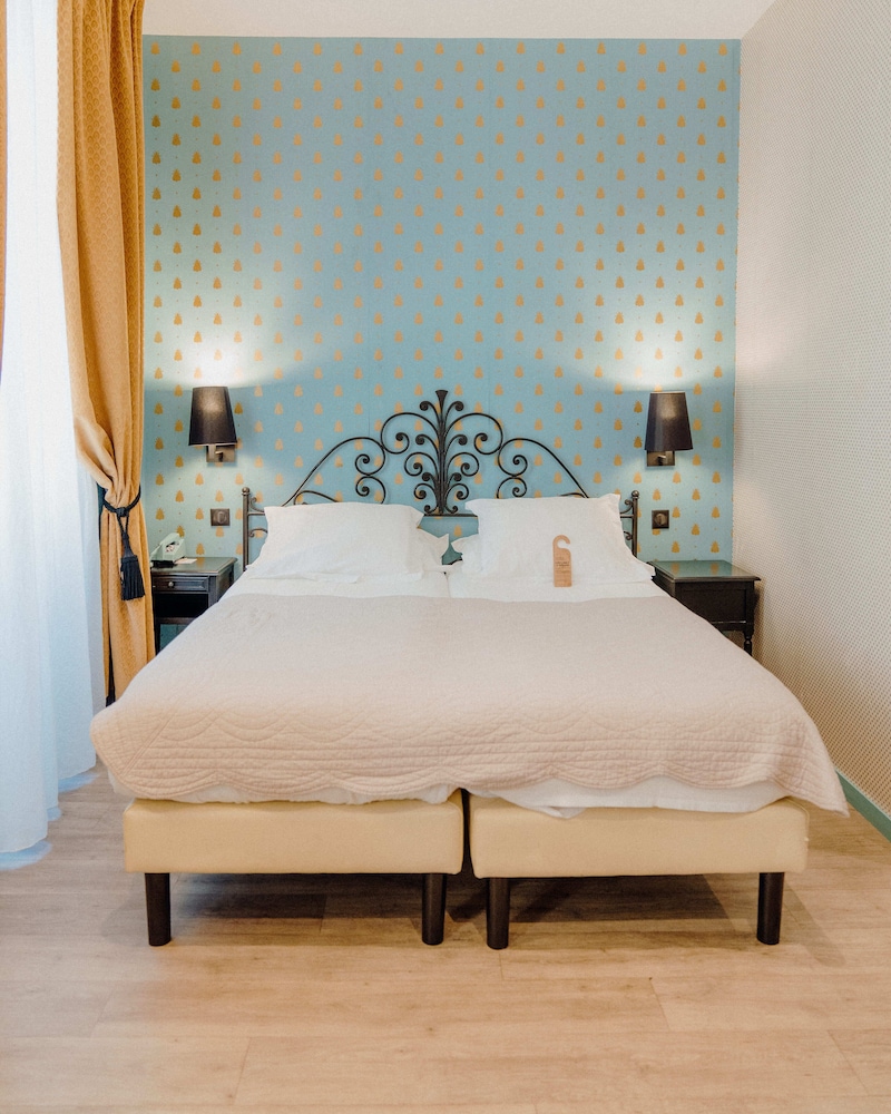 Superior Double Room - Photo 10